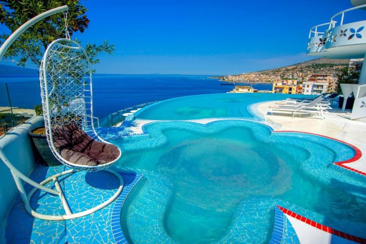 POLSKA → SARANDA