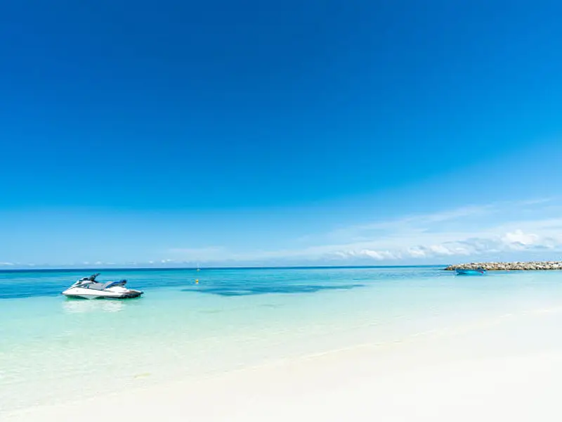 BERLIN → MAAFUSHI